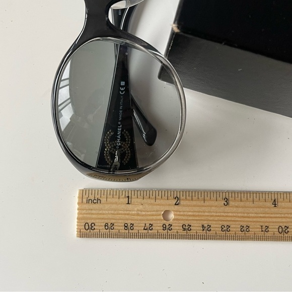 CHANEL sunglasses Y2K style - Picture 10 of 15
